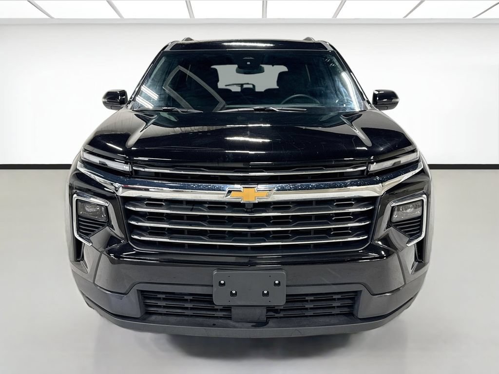 Used 2026 Chevrolet Traverse LT w/ LPO, Floor Liner Package FWD image 2
