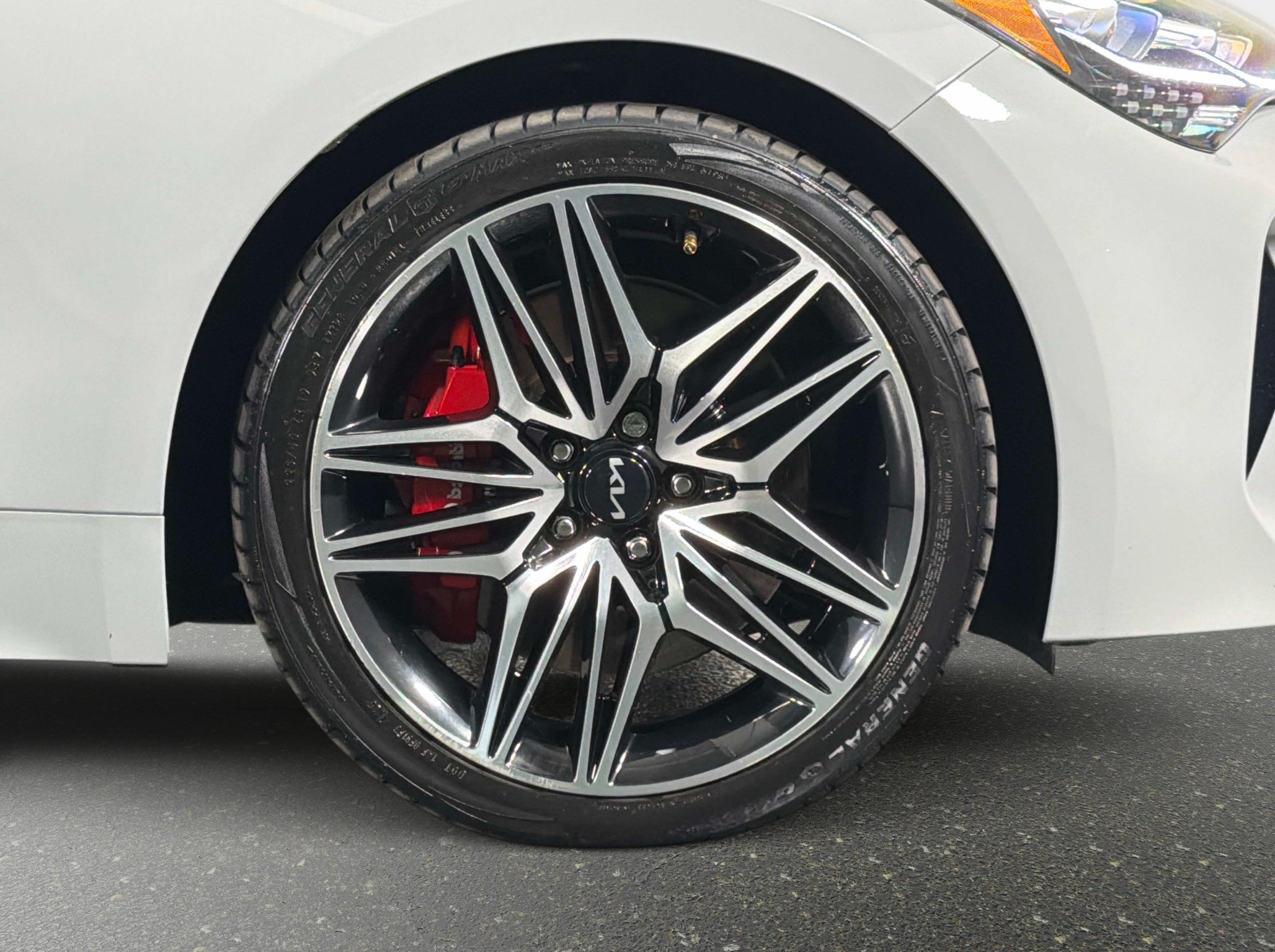 Used 2023 Kia Stinger GT2 w/ Red Interior Color Package RWD image 3