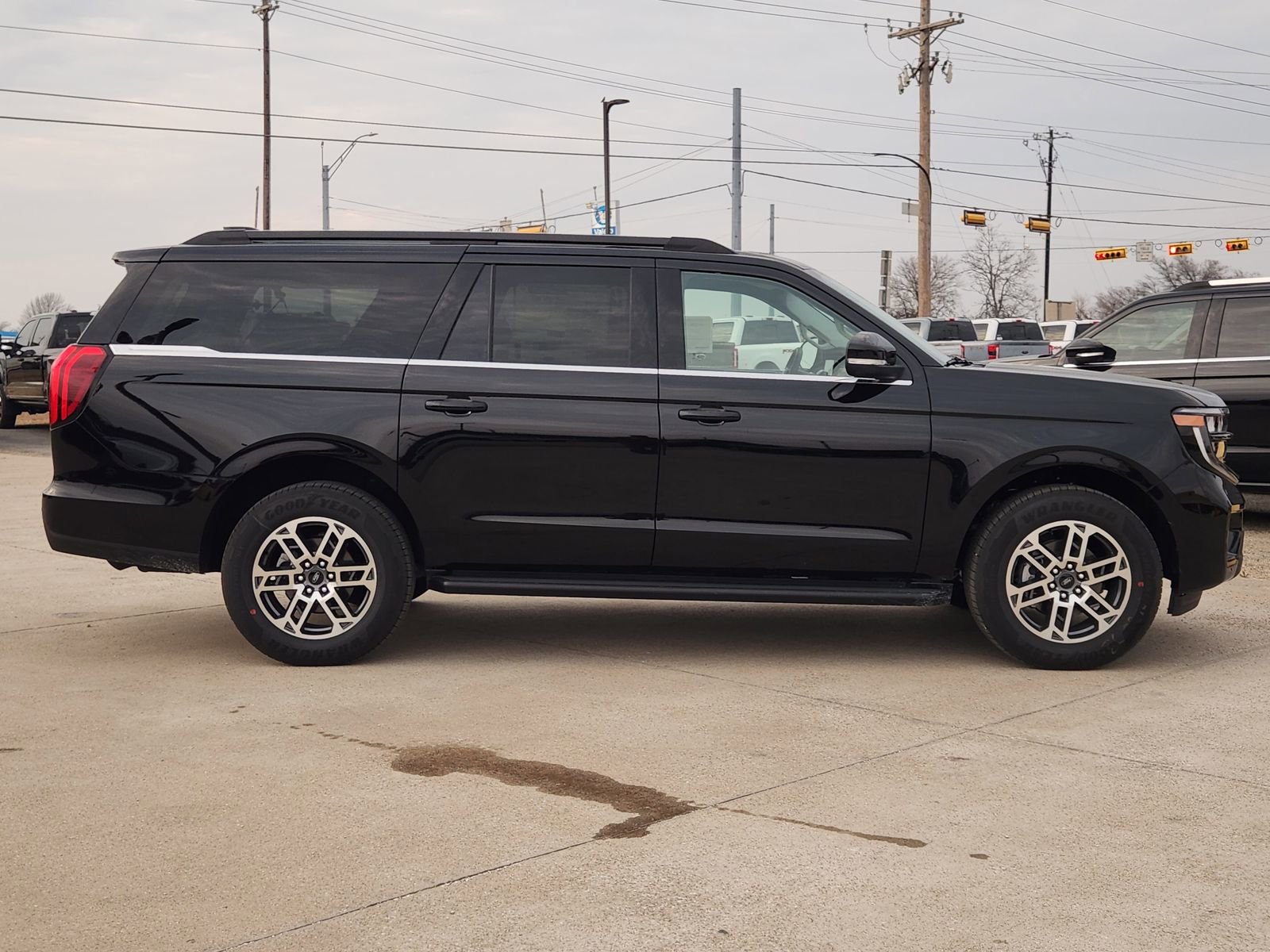 New 2026 Ford Expedition Max Active image 7