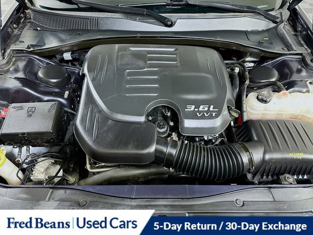 Used 2017 Chrysler 300 S image 30