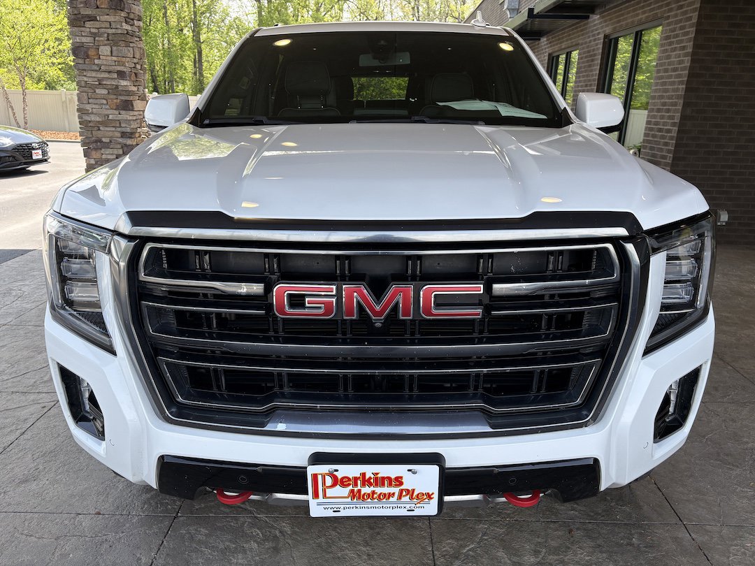 Used 2021 GMC Yukon AT4 w/ AT4 Premium Plus Package image 4