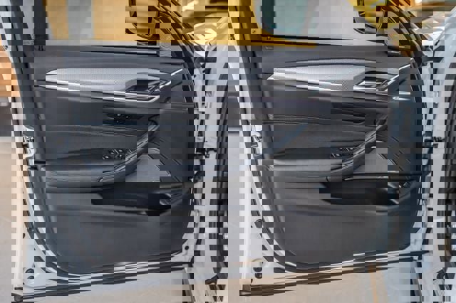 Used 2019 BMW 540i xDrive w/ M Sport Package image 52