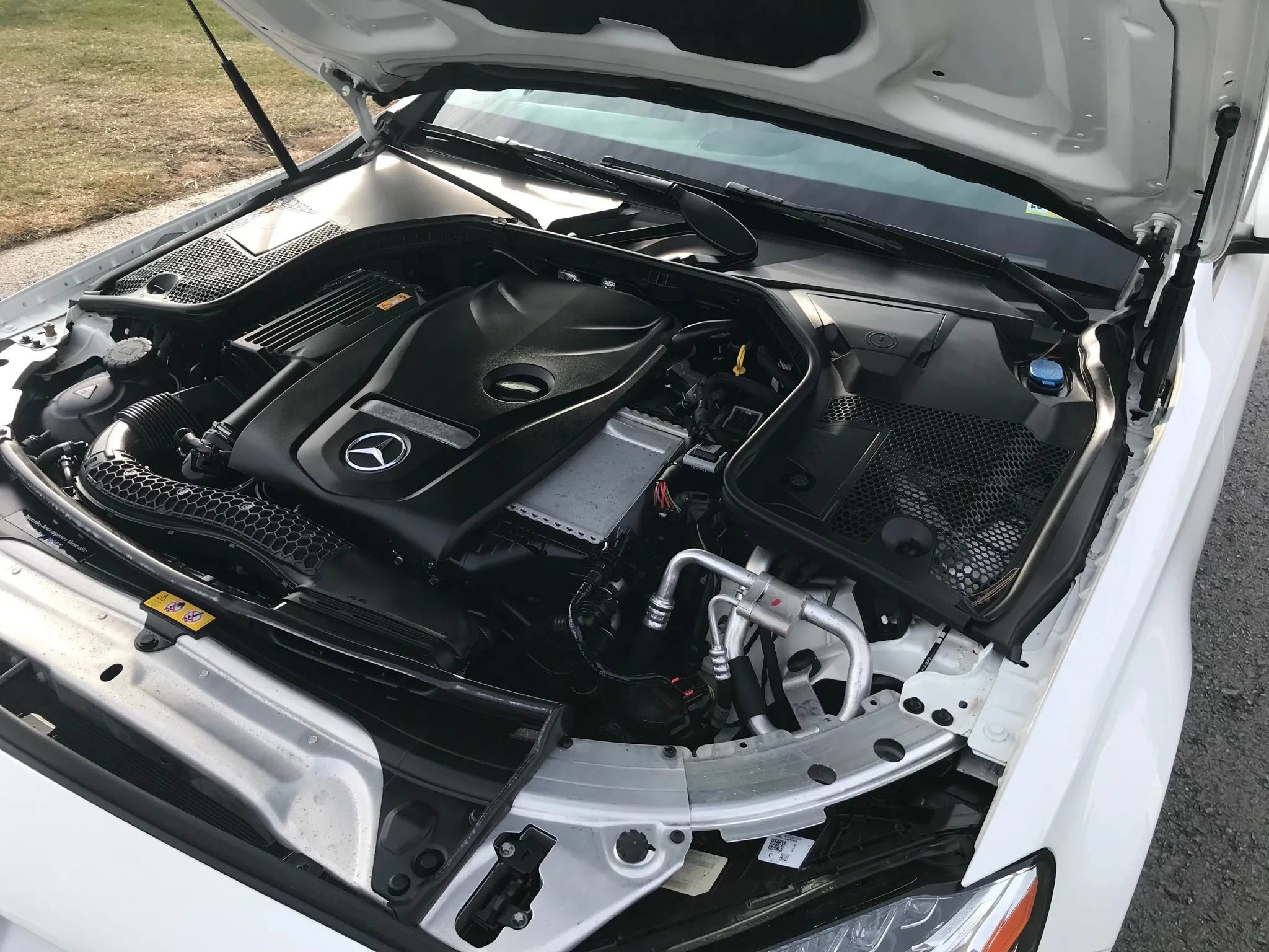 Used 2017 Mercedes-Benz C 300 4MATIC Sedan image 53