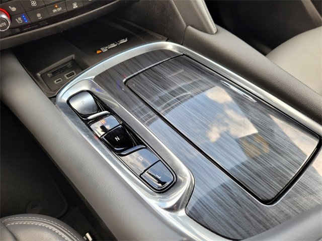 Used 2024 Buick Enclave Premium image 34