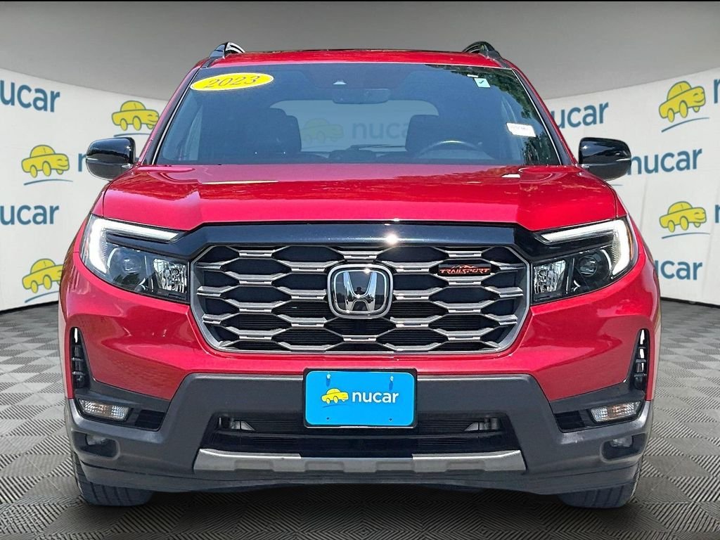 Used 2023 Honda Passport TrailSport image 2