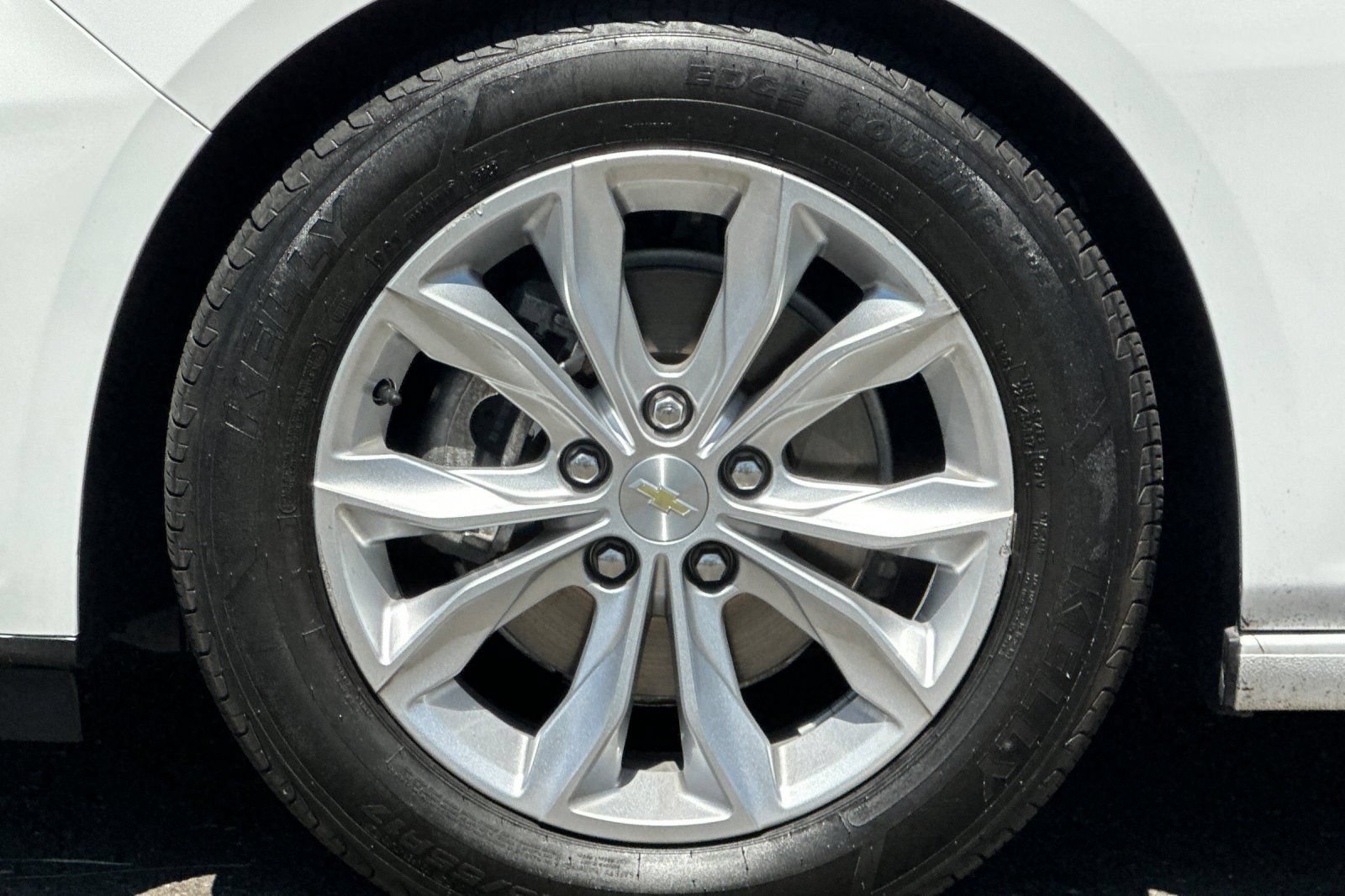 Used 2022 Chevrolet Malibu LT FWD image 21