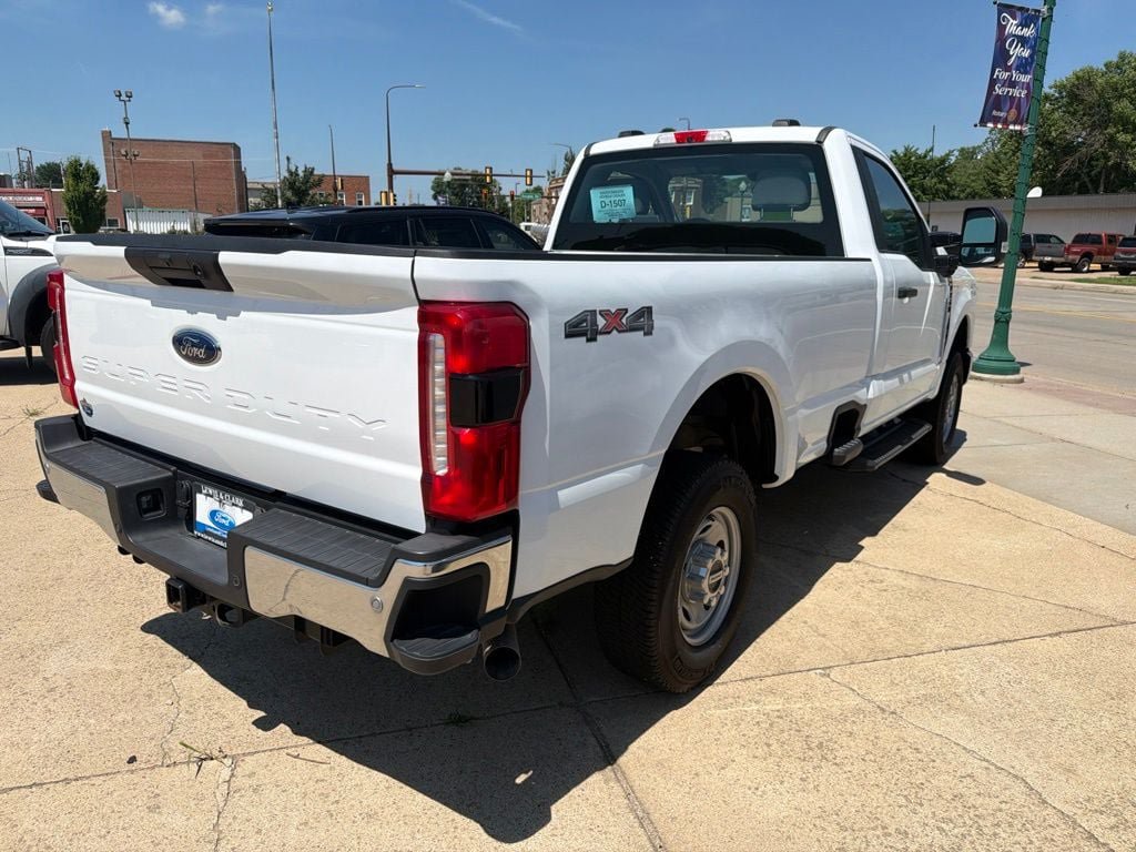 Used 2024 Ford F250 XL w/ 360-Degree Camera Package AWD/4WD image 3