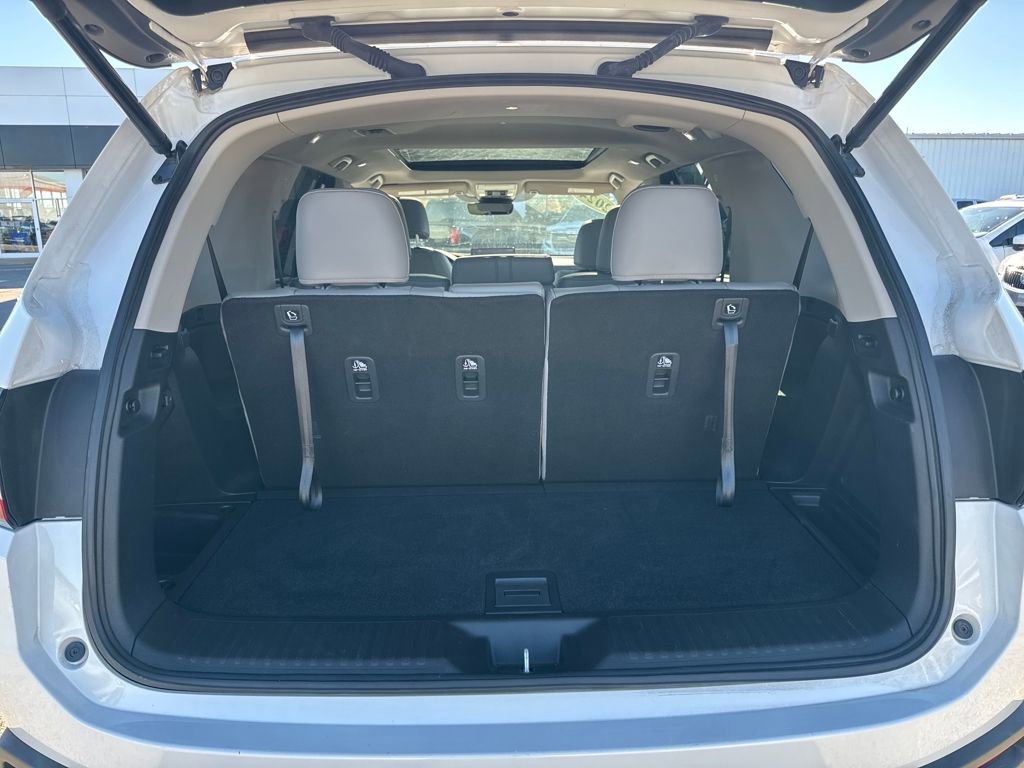 Used 2024 Honda Pilot Touring image 6