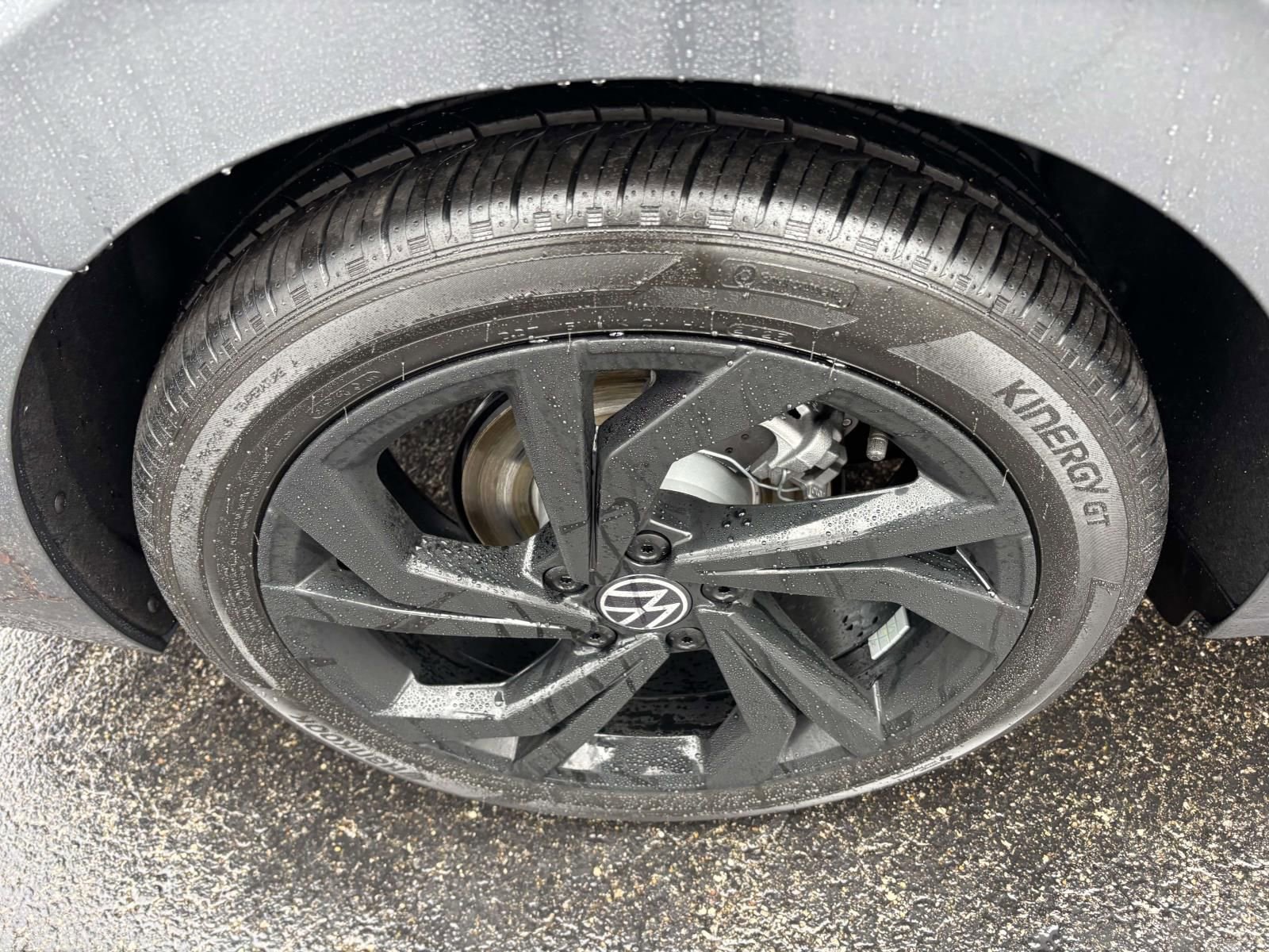 New 2026 Volkswagen Jetta SE FWD image 10