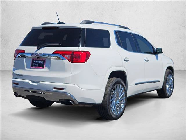 Used 2019 GMC Acadia Denali w/ Technology Package FWD image 5