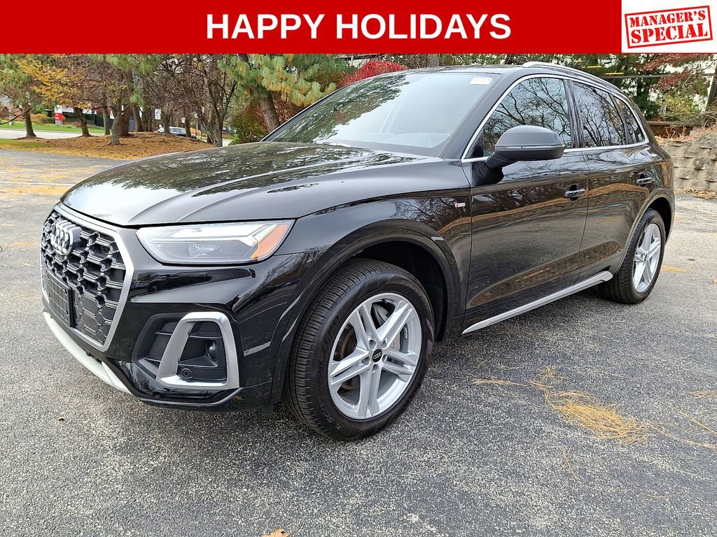 Used 2024 Audi Q5 e Premium Plus w/ Premium Plus Package image 3