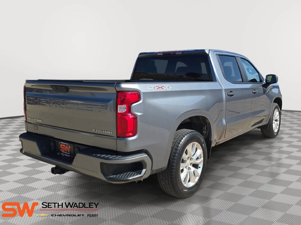 Used 2019 Chevrolet Silverado 1500 Custom w/ Custom Value Package AWD/4WD image 7