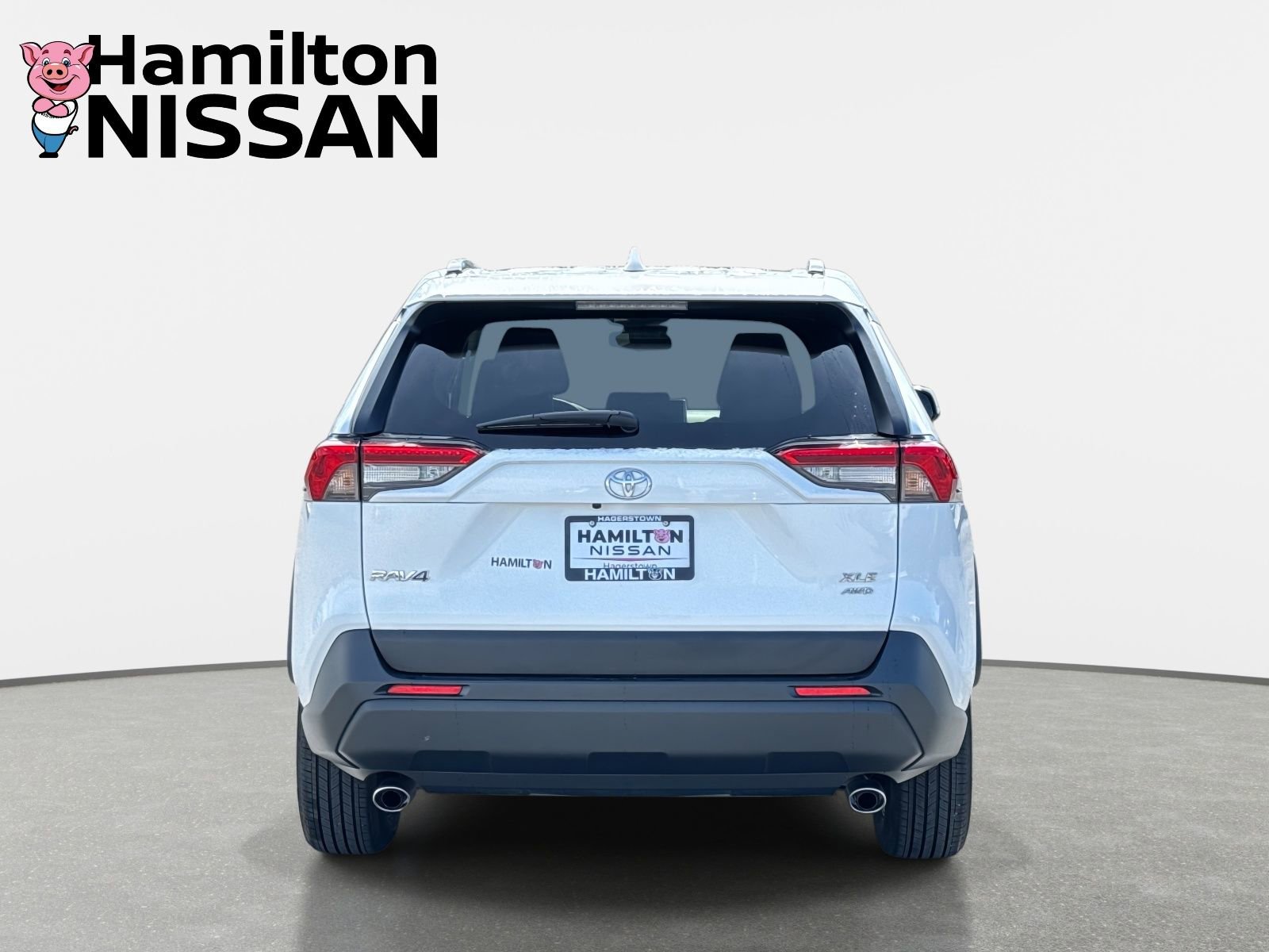 Used 2025 Toyota RAV4 XLE AWD/4WD image 3