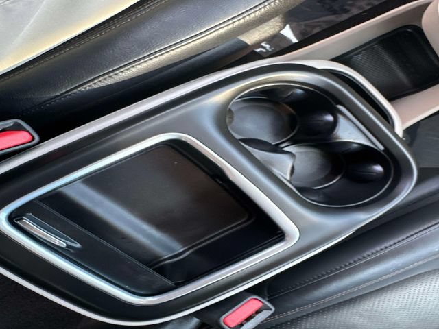Used 2018 Chrysler Pacifica Touring-L Plus w/ Tire & Wheel Group FWD image 27