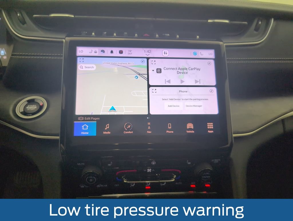 Used 2022 Jeep Grand Cherokee Limited image 26