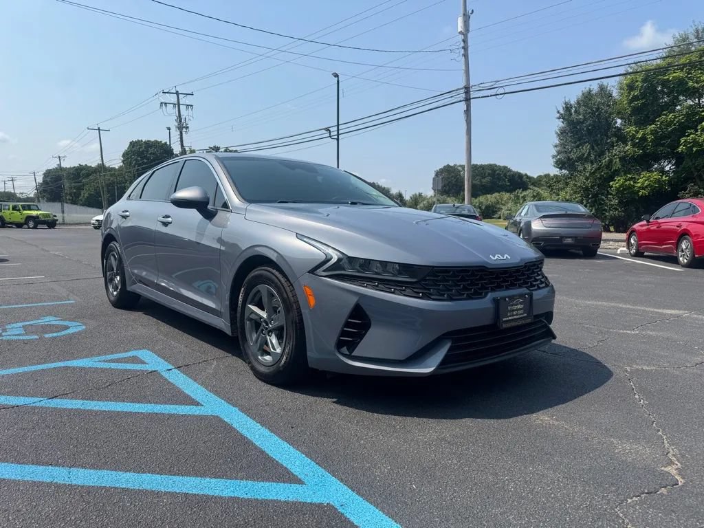 Used 2022 Kia K5 LX FWD image 4