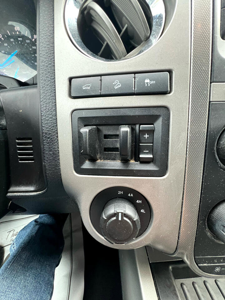 Used 2015 Ford Expedition XLT w/ Equipment Group 201A image 24