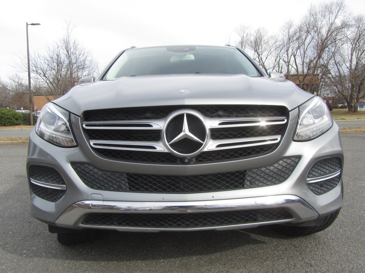 Used 2016 Mercedes-Benz GLE 350 w/ Premium Package image 4