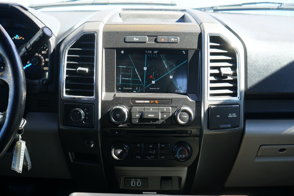 Used 2017 Ford F150 XLT w/ Equipment Group 302A Luxury AWD/4WD image 24