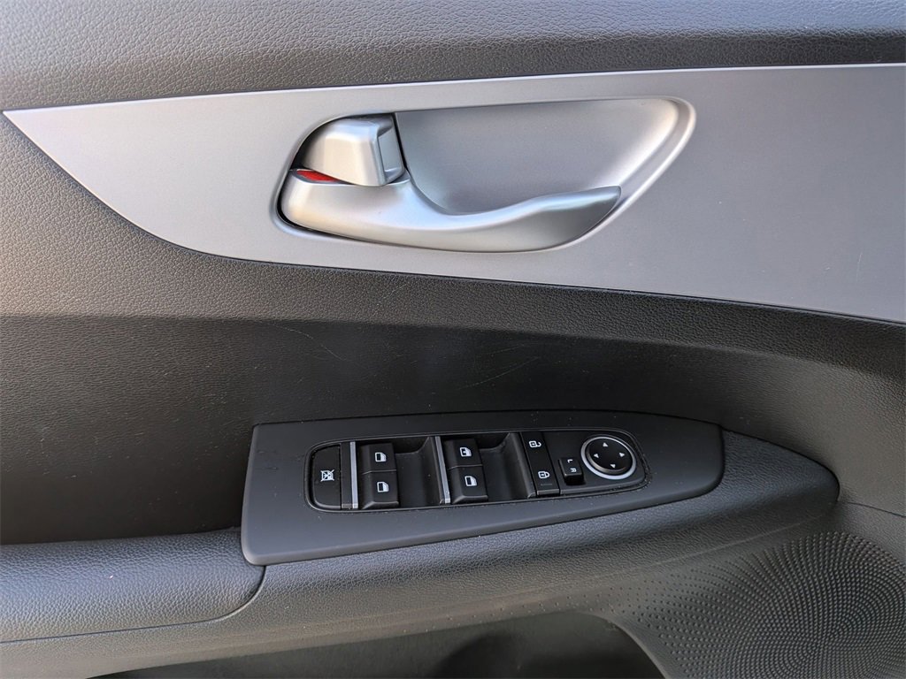 Used 2024 Kia Forte LXS image 11