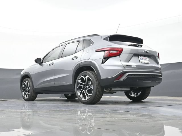 New 2026 Chevrolet Trax RS w/ Driver Confidence Package FWD image 38