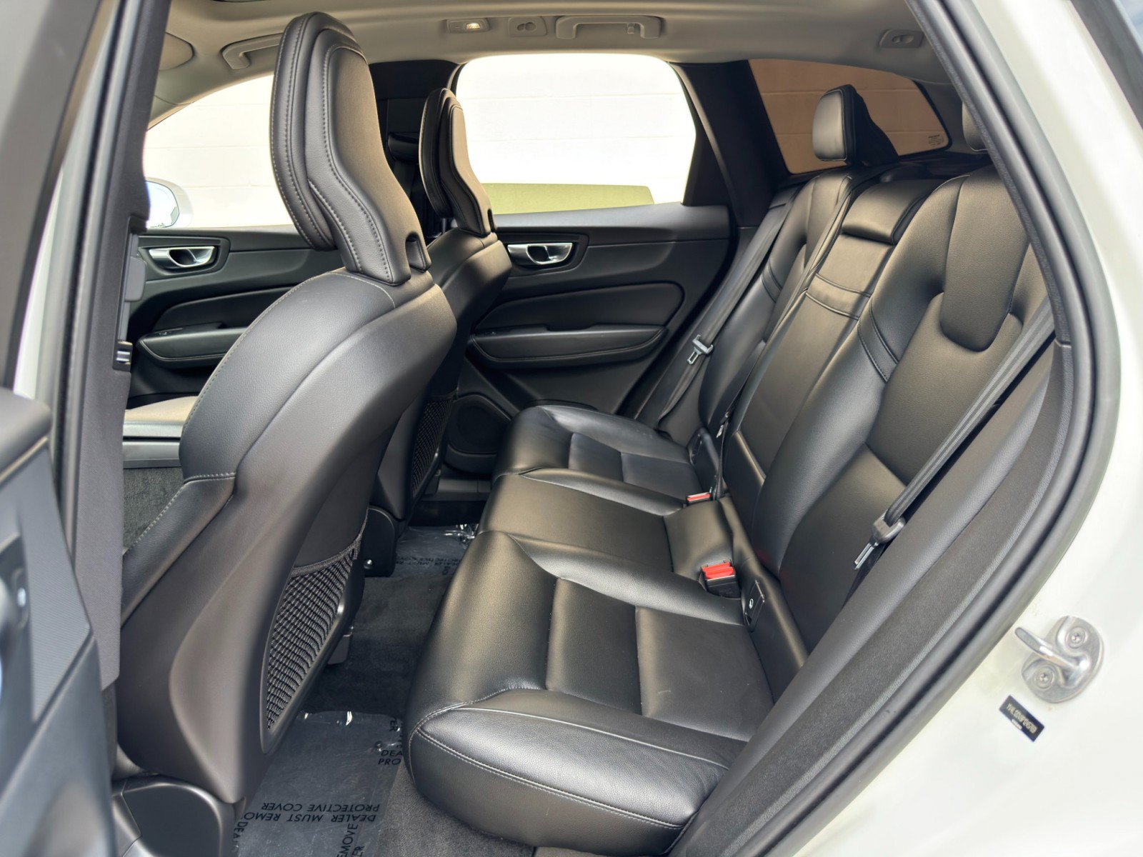 Used 2023 Volvo XC60 B5 Core w/ Climate Package FWD image 35