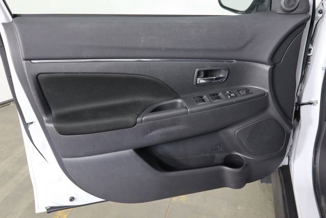 Used 2024 Mitsubishi Outlander Sport ES AWD/4WD image 18