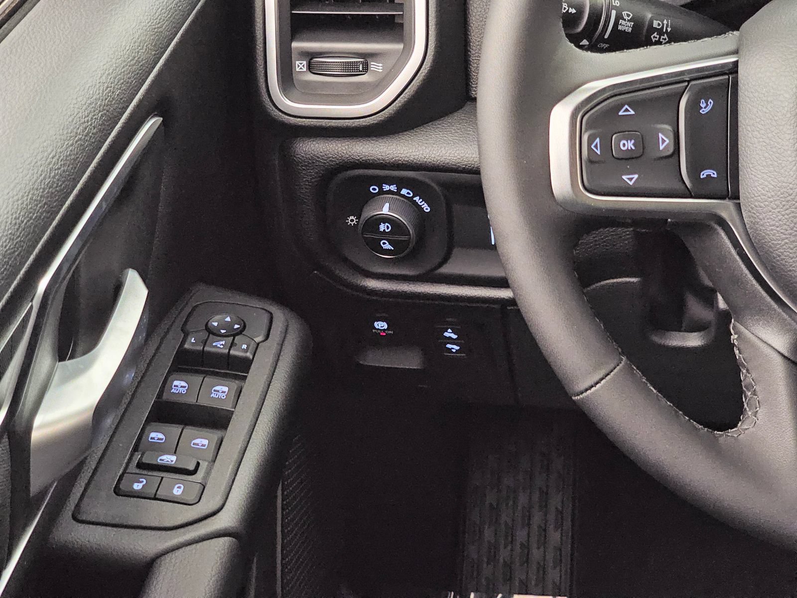 New 2026 RAM 1500 Big Horn AWD/4WD image 19