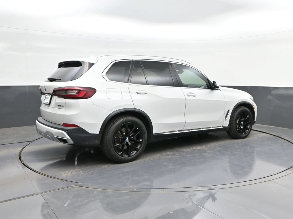 Used 2022 BMW X5 xDrive40i w/ Premium Package AWD/4WD image 15