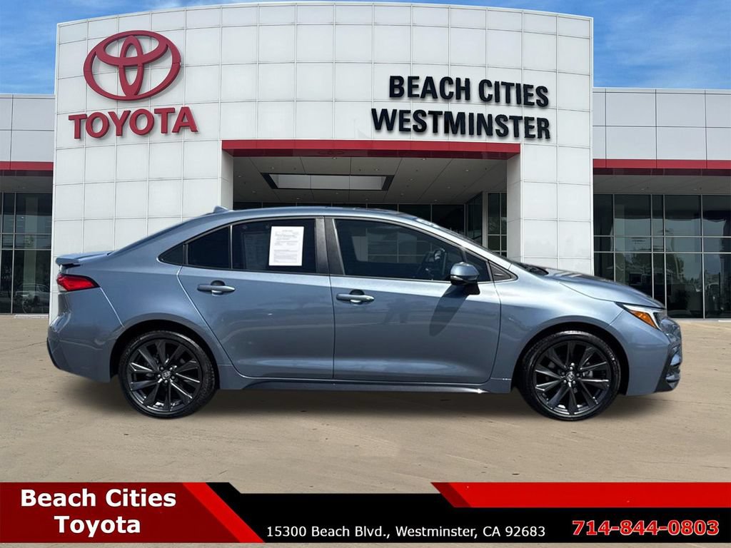 Certified 2025 Toyota Corolla SE w/ SE Premium Package FWD image 13