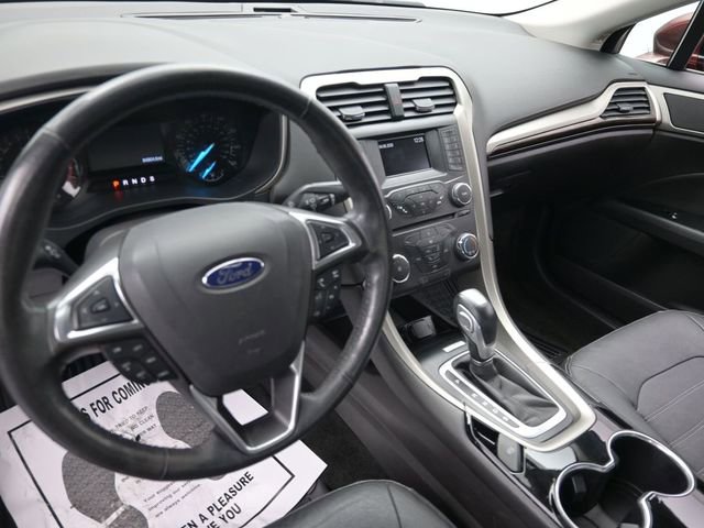 Used 2015 Ford Fusion SE w/ Equipment Group 202A image 24
