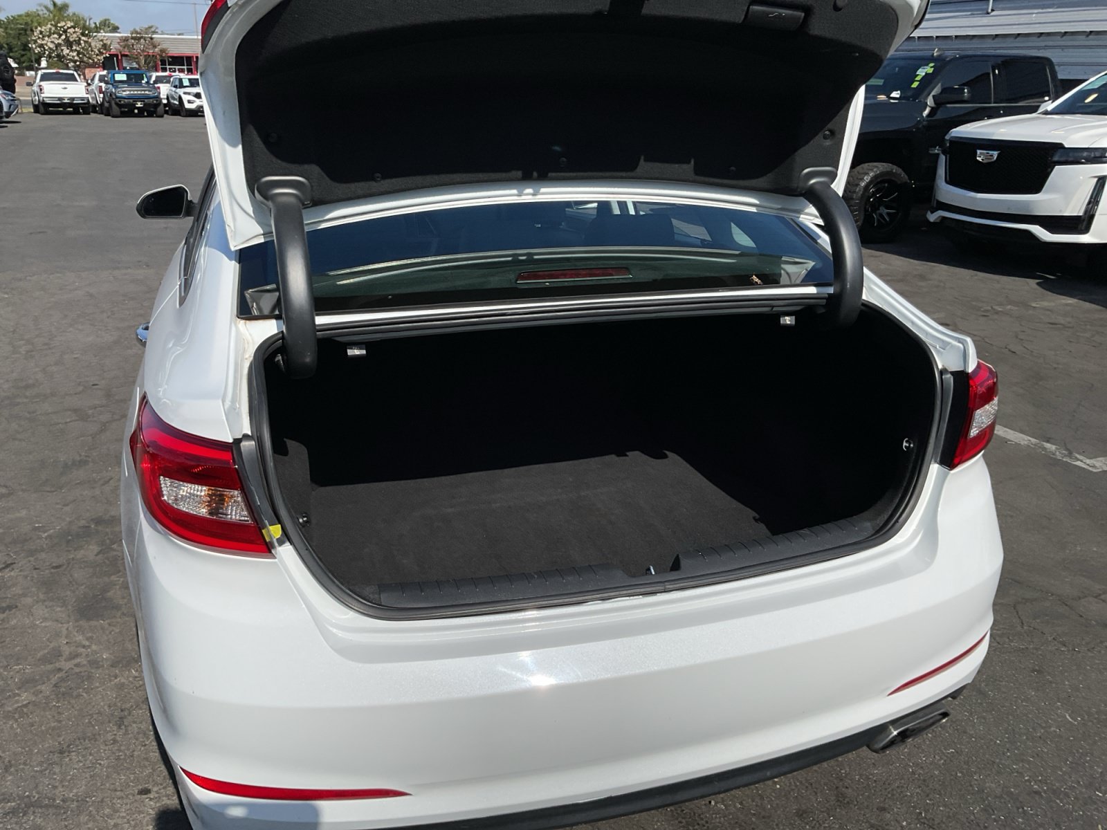 Used 2016 Hyundai Sonata Sport w/ Option Group 02 FWD image 25