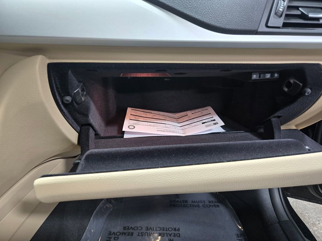 Used 2018 BMW 320i xDrive Sedan w/ Convenience Package image 53