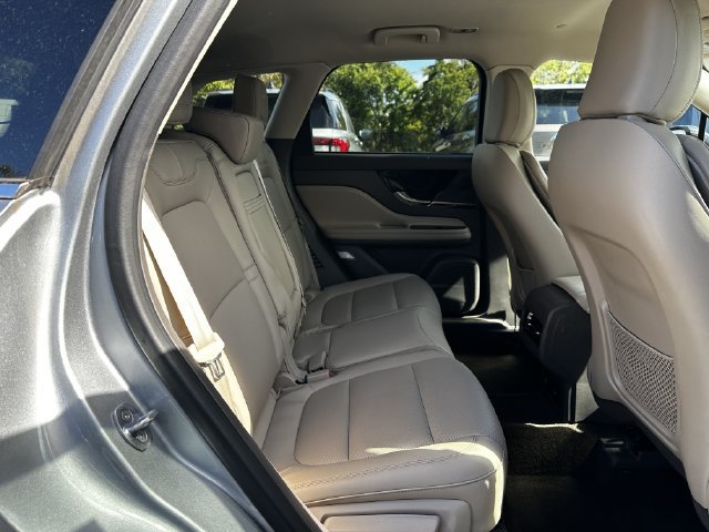 Certified 2023 Lincoln Corsair AWD w/ Equipment Group 101A image 37