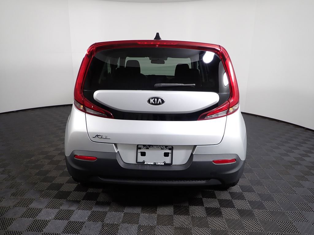 Used 2020 Kia Soul LX image 11