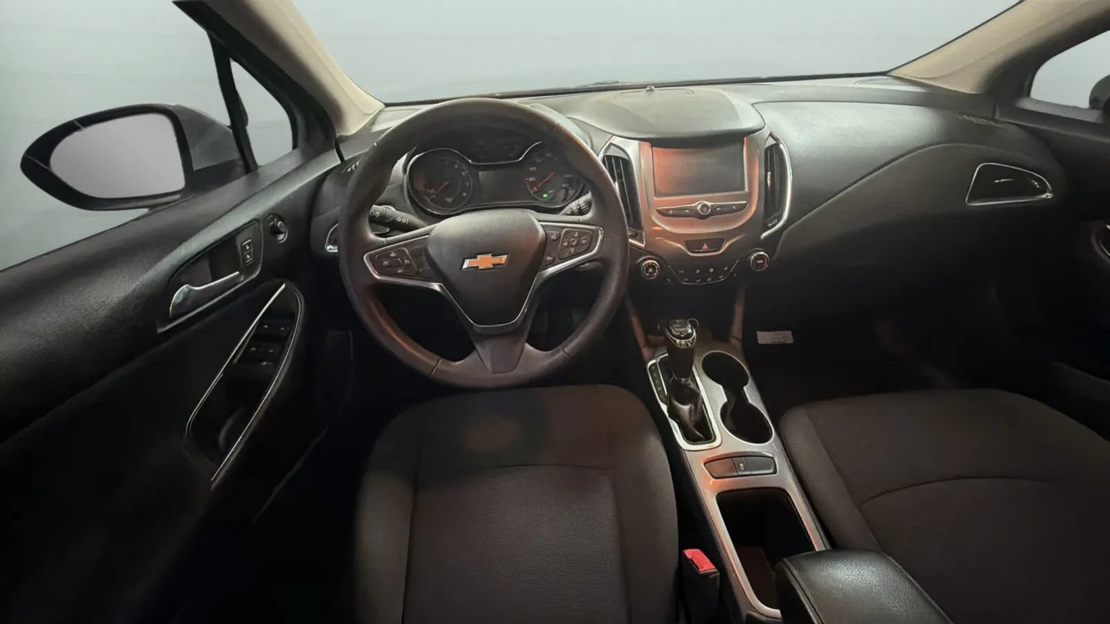 Used 2017 Chevrolet Cruze LT w/ Convenience Package FWD image 10
