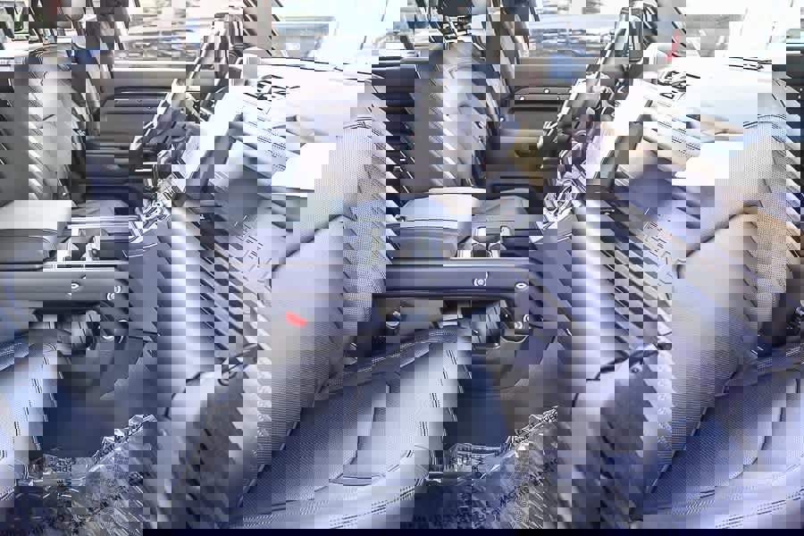 New 2026 Land Rover Defender 110 S image 16