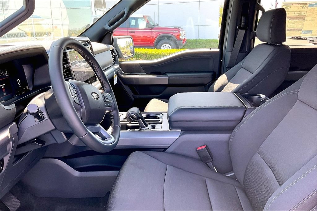 New 2026 Ford F150 XLT w/ Equipment Group 302A MID AWD/4WD image 9