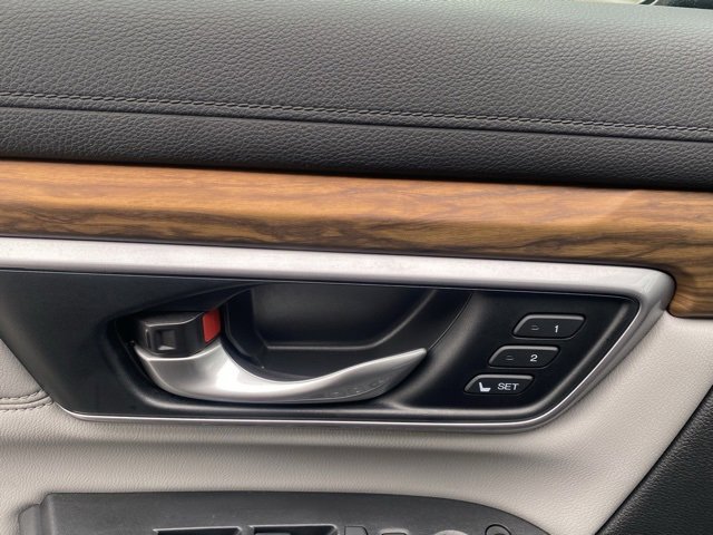 Used 2017 Honda CR-V Touring image 14