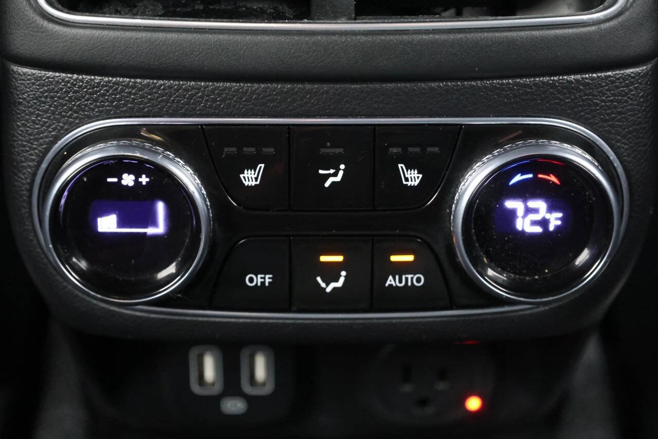 Used 2022 Genesis GV70 3.5T Sport w/ Sport Prestige Package image 22