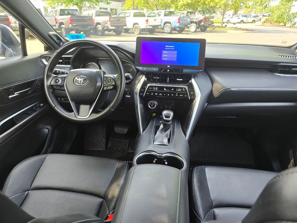 Used 2023 Toyota Venza XLE AWD/4WD image 15