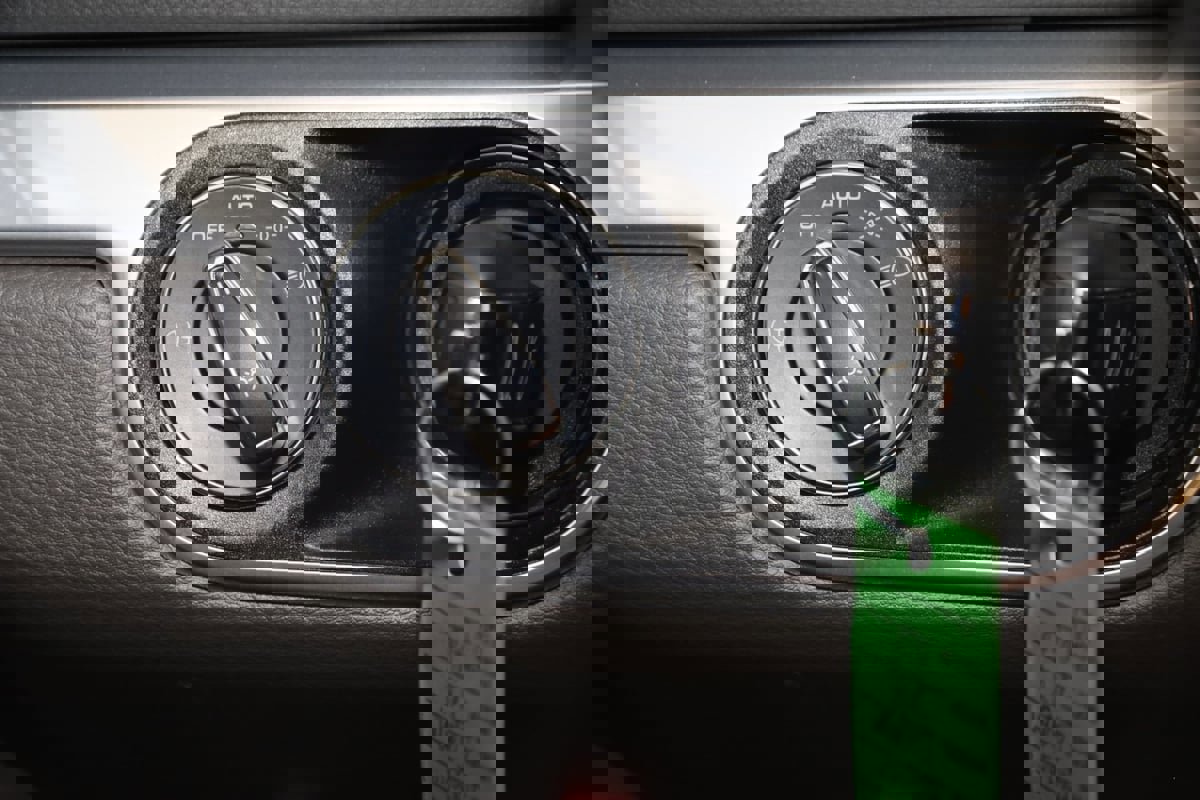 Used 2023 Porsche 718 Cayman S w/ Sport Chrono Package image 50