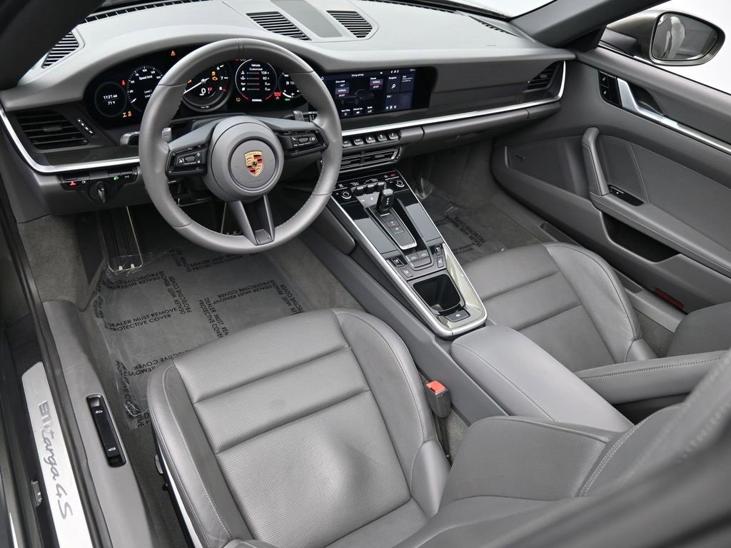 Used 2021 Porsche 911 Targa 4S w/ Sportdesign Package image 4