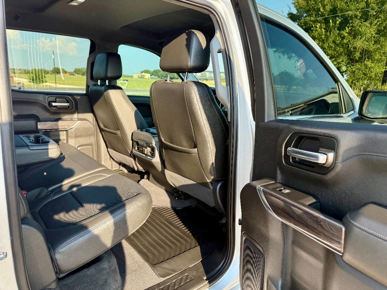 Used 2020 Chevrolet Silverado 1500 LTZ w/ LTZ Texas Edition image 14