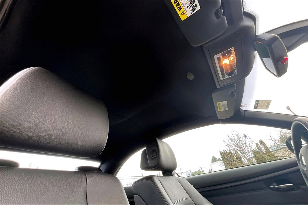 Used 2011 BMW 335i Convertible image 15