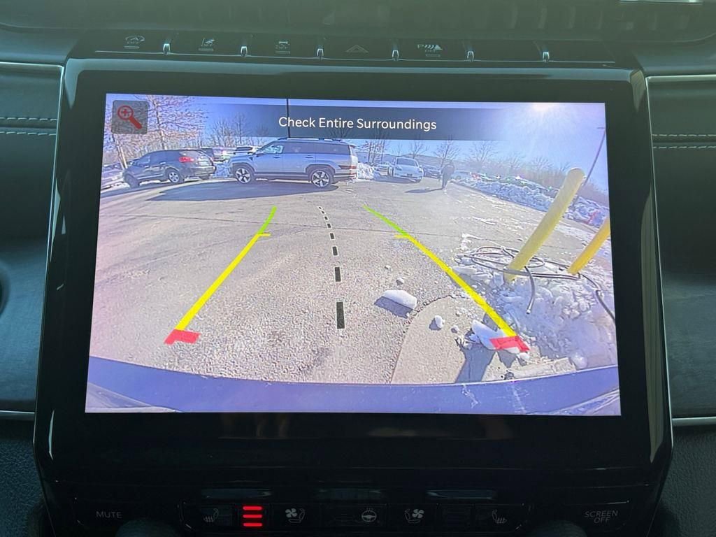 Used 2023 Jeep Grand Cherokee L Overland image 25