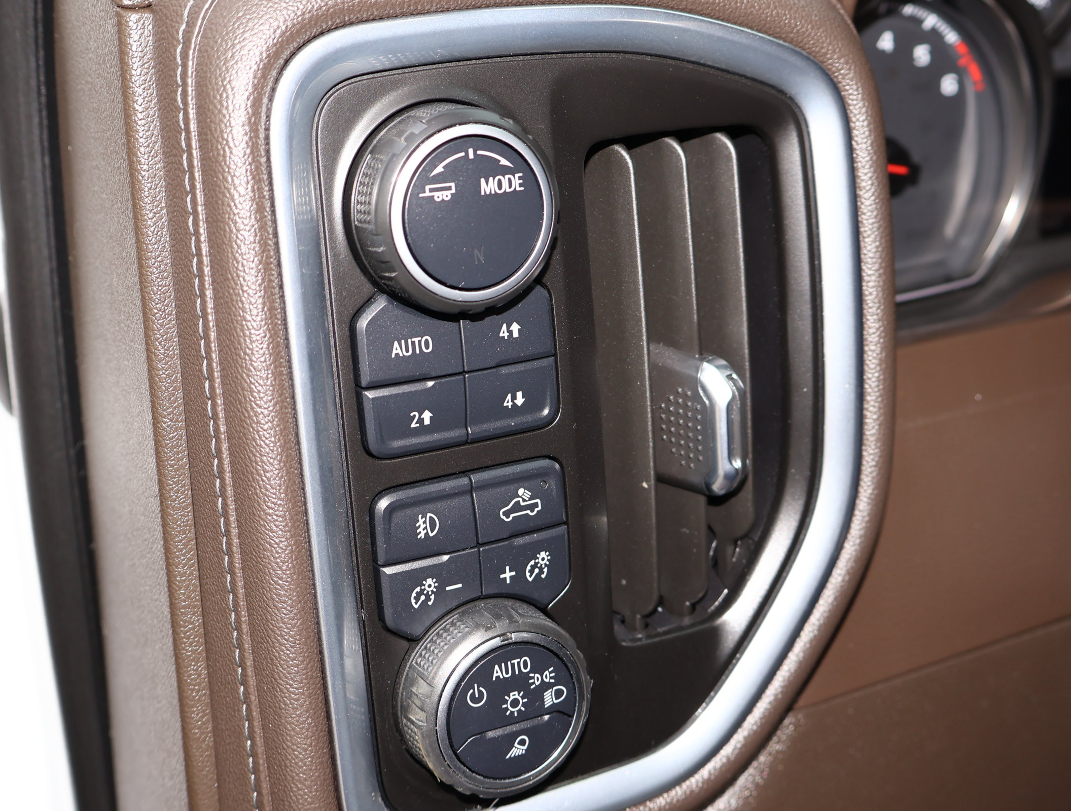 Used 2022 Chevrolet Silverado 1500 RST AWD/4WD image 12