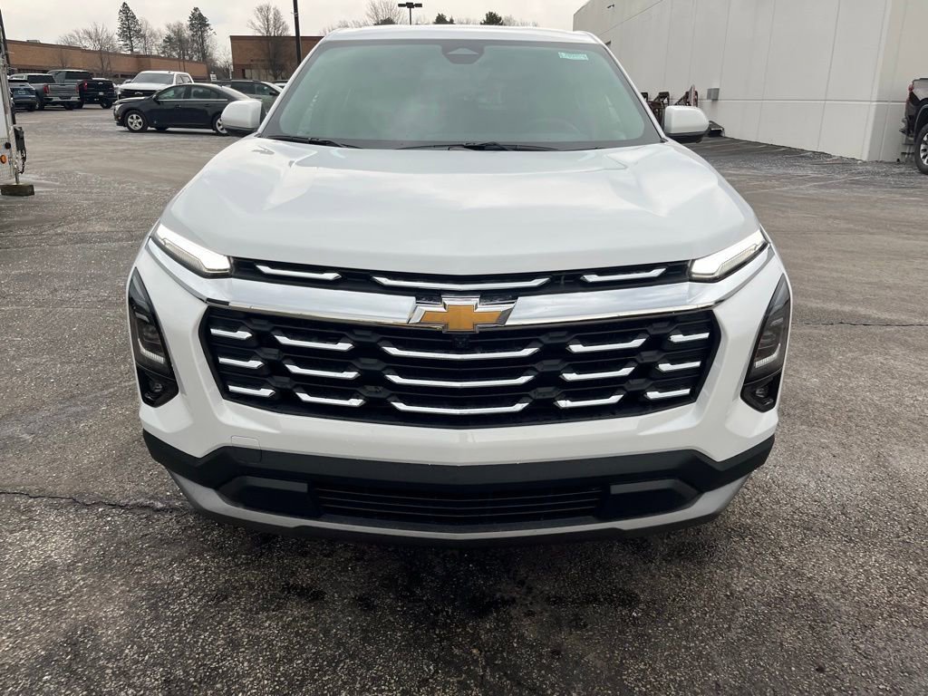 New 2026 Chevrolet Equinox LT w/ Safety and Technology Package image 2