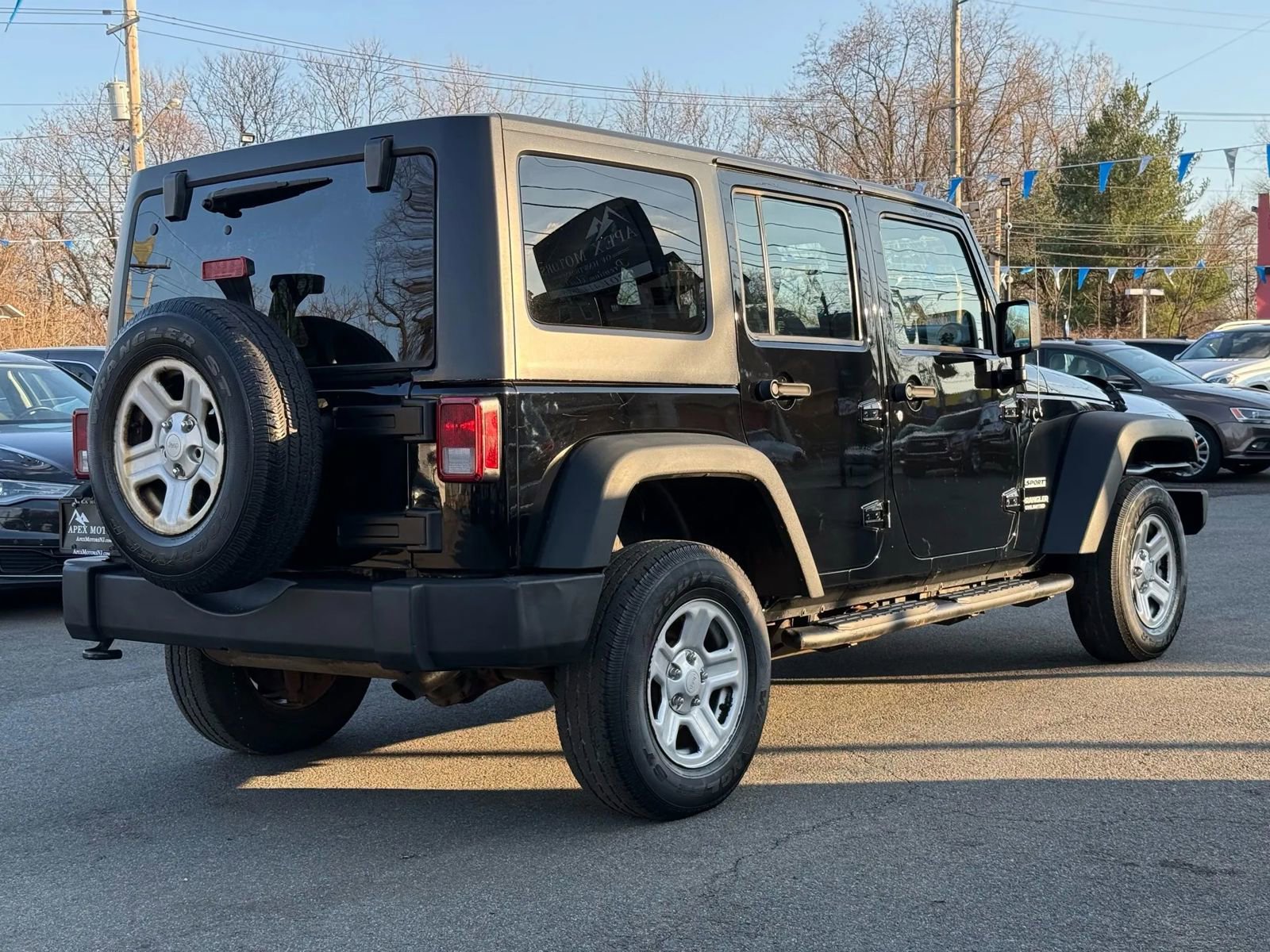 Used 2013 Jeep Wrangler Unlimited Sport image 9