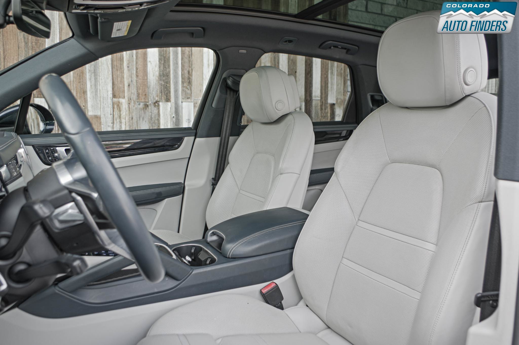 Used 2019 Porsche Cayenne S w/ Premium Plus Package AWD/4WD image 13